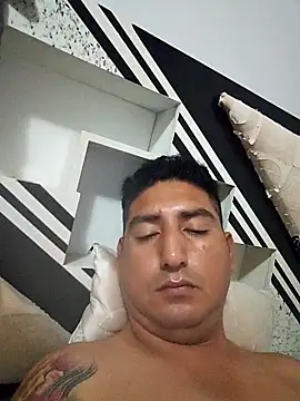 Yrresistible666 online show from 02/03/26, 06:40