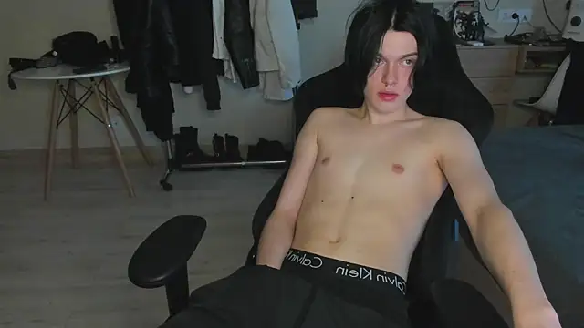 Snapshot of JohnGaliano chatting on 06/19/26, 01:10 JohnGaliano online show from 06/19/26, 01:10