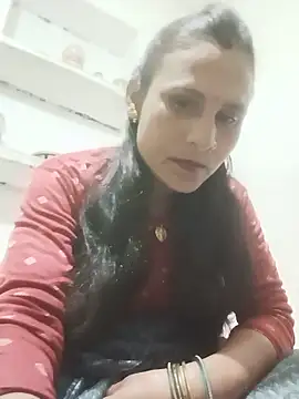Snapshot of Cuty_priti chatting on 06/14/26, 05:26 Cuty priti online show from 06/14/26, 05:26