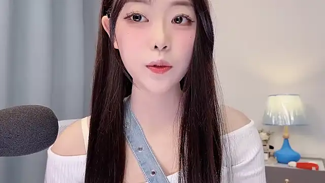 smalldaisy online show from 04/02/26, 02:42