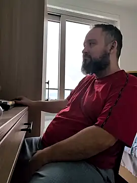 Snapshot of Hairy_bear86 chatting on 03/16/26, 07:07 Hairy bear86 online show from 03/16/26, 07:07