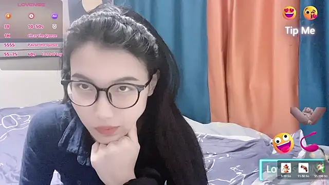 zhnmjx2025 online show from 04/14/26, 02:01