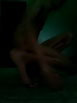 Snapshot of juicy--cock chatting on 07/20/26, 11:01 juicy--cock online show from 07/20/26, 11:01
