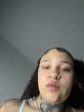 urprettygirlleenay online show from 03/05/26, 10:06