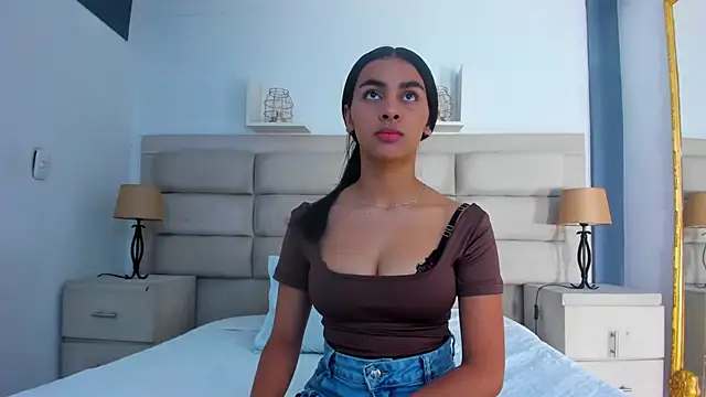 ManuelaEvans  online show from 01/06/26, 08:56