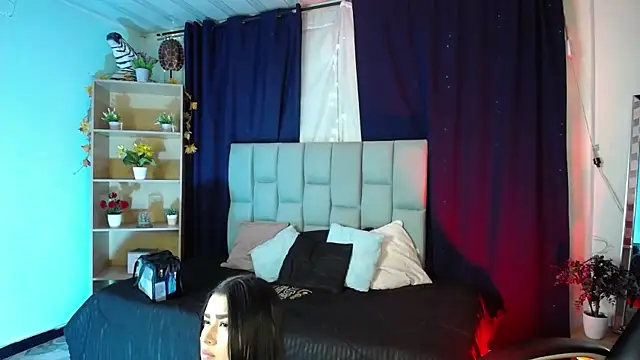 Emilyy05  online show from 01/06/26, 03:10