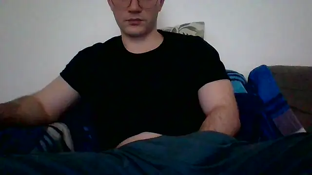 Snapshot of luke25bwc chatting on 03/30/26, 02:56 luke25bwc online show from 03/30/26, 02:56