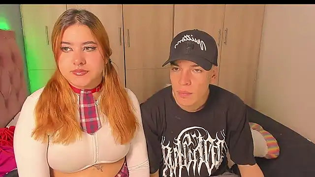 Snapshot of rosse_foxter chatting on 05/30/26, 11:57 rosse foxter online show from 05/30/26, 11:57