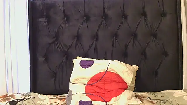 DesiredQueen27 online show from 06/28/26, 02:56