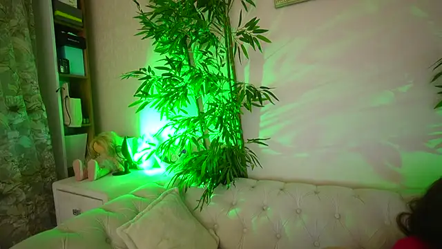 Snapshot of HappyLisa chatting on 03/17/25, 07:46 HappyLisa online show from 03/17/25, 07:46