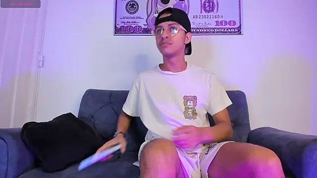 Victor LatinBoy online show from 04/21/26, 11:38