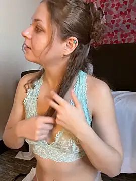 ourlittleesecret online show from 02/03/26, 07:30