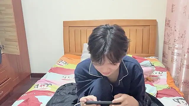 Snapshot of junnan001 chatting on 01/16/26, 11:25 junnan001 online show from 01/16/26, 11:25