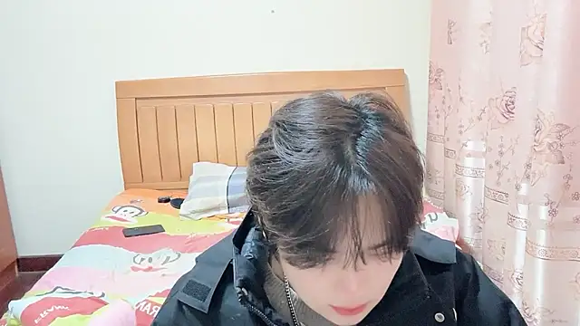 Snapshot of junnan001 chatting on 02/01/26, 11:53 junnan001 online show from 02/01/26, 11:53