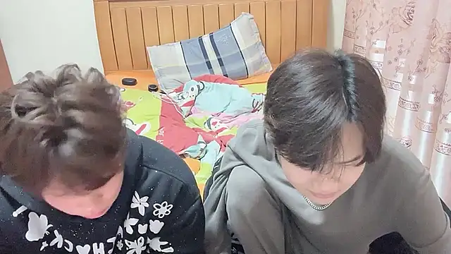 Snapshot of junnan001 chatting on 02/07/26, 12:20 junnan001 online show from 02/07/26, 12:20