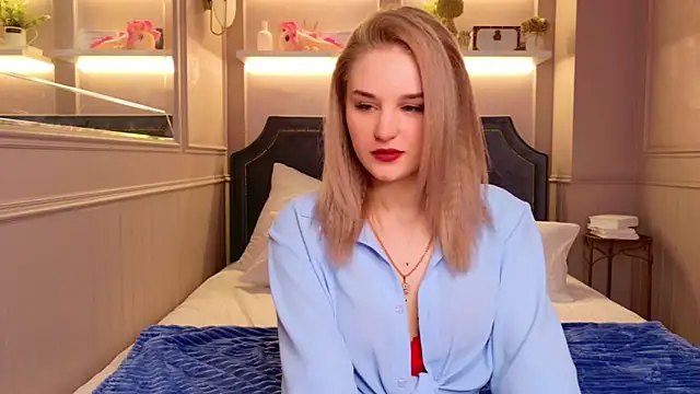 Molly Voss online show from 02/02/26, 03:33