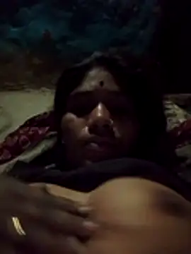 Snapshot of Rajni_hote chatting on 01/11/26, 05:40 Rajni hote online show from 01/11/26, 05:40