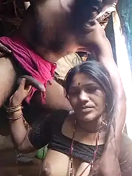 Snapshot of Rajni_hote chatting on 03/05/26, 05:36 Rajni hote online show from 03/05/26, 05:36