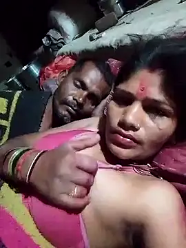 Snapshot of Rajni_hote chatting on 03/05/26, 10:39 Rajni hote online show from 03/05/26, 10:39