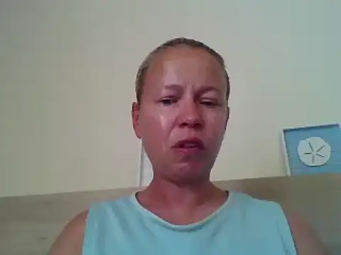 Snapshot of jennyblondeuk chatting on 05/21/26, 03:19 jennyblondeuk online show from 05/21/26, 03:19