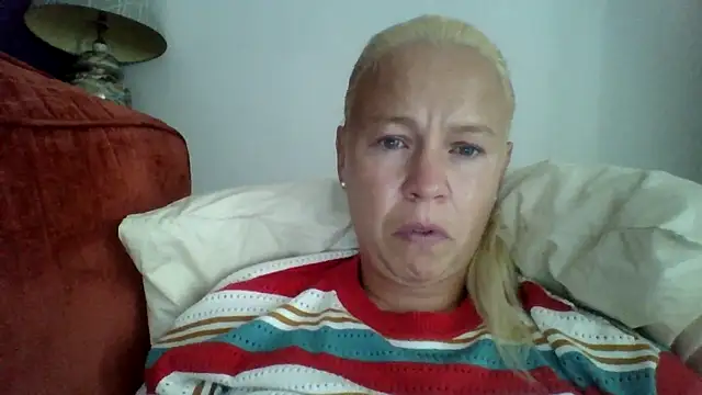 jennyblondeuk online show from 07/24/26, 05:44
