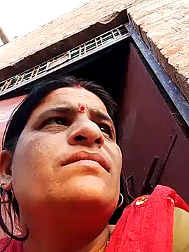 CUTE Ishpa online show from 01/19/26, 11:25