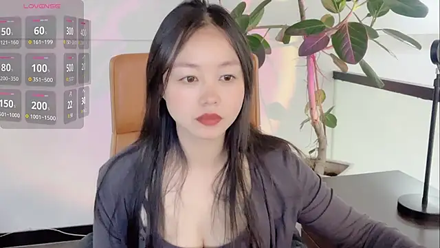 Snapshot of Yuer-77 chatting on 01/14/26, 10:43 Yuer-77 online show from 01/14/26, 10:43