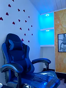 ashley-17 online show from 02/19/26, 05:14