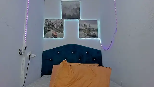 RedAssHottie online show from 03/13/25, 04:05