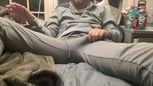 Snapshot of littledrew11 chatting on 01/06/26, 03:54 littledrew11 online show from 01/06/26, 03:54