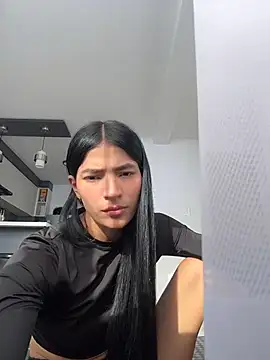Ema Rose  online show from 07/02/26, 09:21