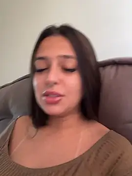 jujuarantes  2026 online show from 04/16/26, 01:34