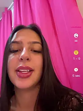 Snapshot of jujuarantes__2026 chatting on 07/17/26, 03:18 jujuarantes 2026 online show from 07/17/26, 03:18