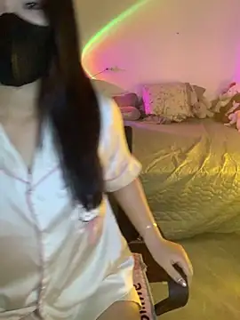 Sofiababy22 online show from 05/17/26, 03:37