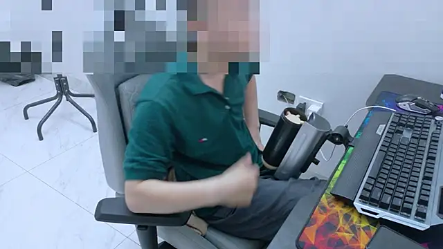 Snapshot of -_kur_- chatting on 06/02/26, 02:08 - kur - online show from 06/02/26, 02:08
