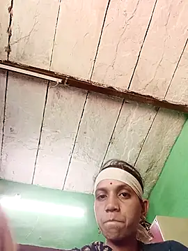 Karishma singh online show from 04/21/26, 03:35