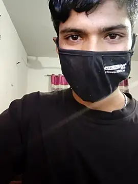 Snapshot of xrealcam699 chatting on 01/10/26, 11:34 xrealcam699 online show from 01/10/26, 11:34