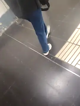 Snapshot of Ricardosafadocassdo chatting on 12/22/25, 06:21 Ricardosafadocassdo online show from 12/22/25, 06:21