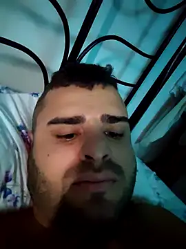 Snapshot of Ricardosafadocassdo chatting on 01/18/26, 01:15 Ricardosafadocassdo online show from 01/18/26, 01:15