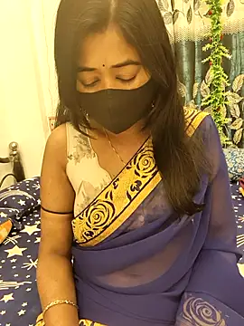 sexy-mahi  online show from 02/02/26, 12:59