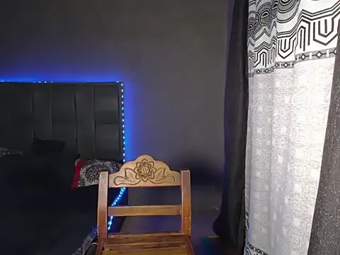 MAXIMILAINO-XXX online show from 02/05/26, 11:42