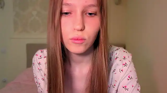 Alllura online show from 03/06/26, 02:30