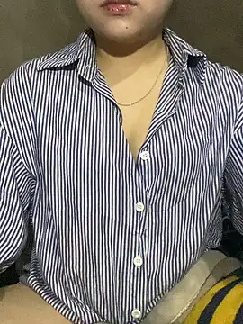 lili-roze online show from 02/07/26, 12:53