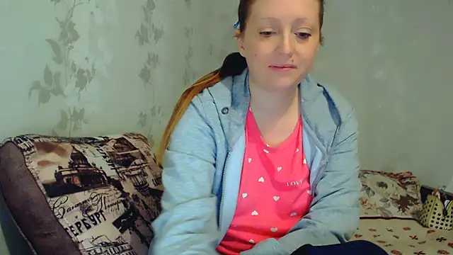 Snapshot of CrystallAngel chatting on 02/13/26, 05:09 CrystallAngel online show from 02/13/26, 05:09