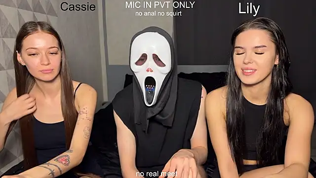 girls secrets online show from 02/16/26, 11:06