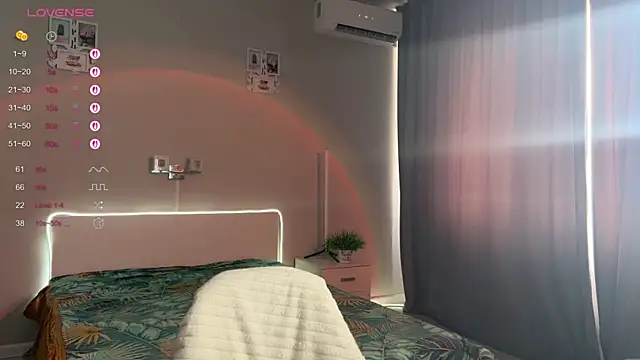 Katherine   Ross online show from 04/24/26, 08:50