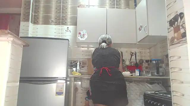 Snapshot of RebeccaDarling chatting on 06/25/26, 05:12 RebeccaDarling online show from 06/25/26, 05:12