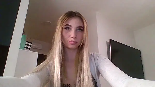 TeenLily online show from 02/18/26, 08:38