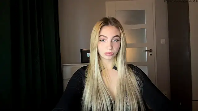 TeenLily online show from 05/06/26, 06:13