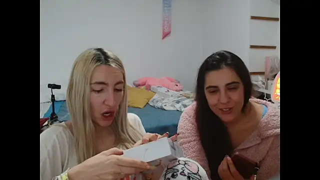 BarbieBlondieGirl online show from 01/09/26, 12:46